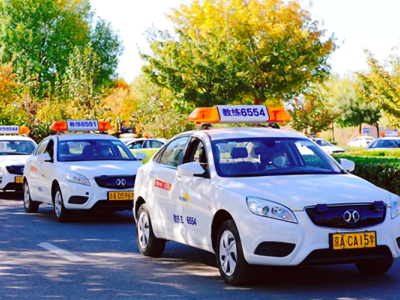 東方時尚駕校教你學習側方停車技術要點