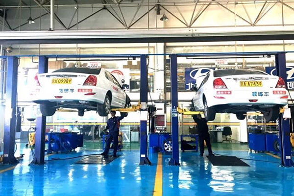 日常開車技巧及注意事項(xiàng)有哪些