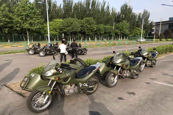 駕駛證與所駕車型不符等于無證駕駛