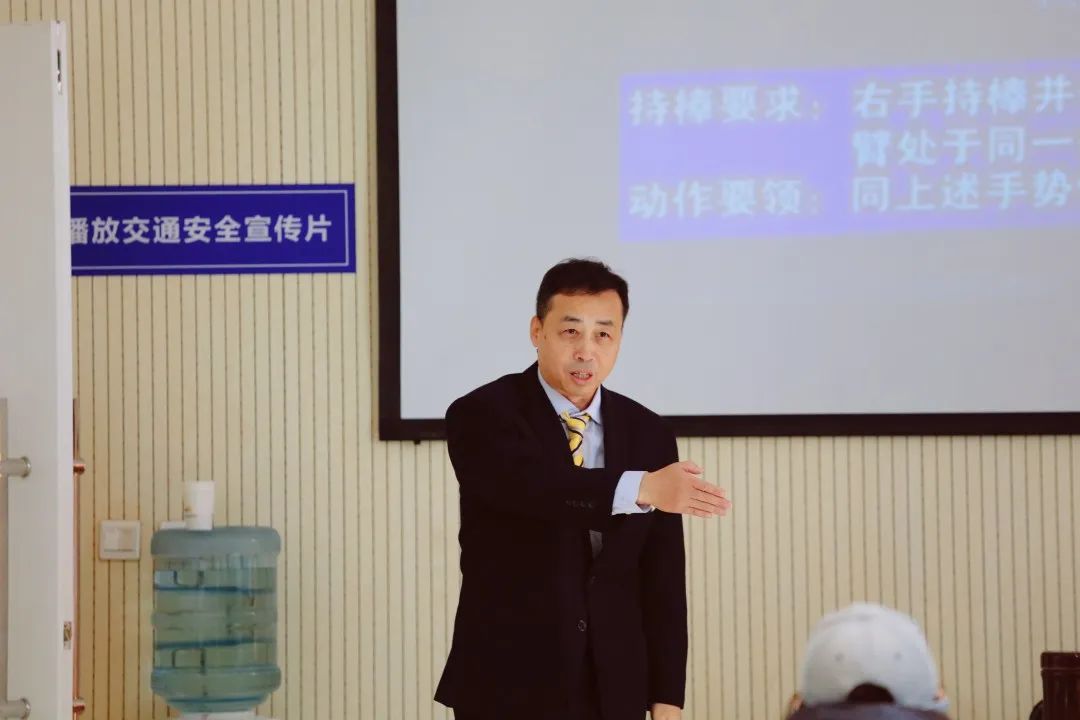 「東方時尚駕校」