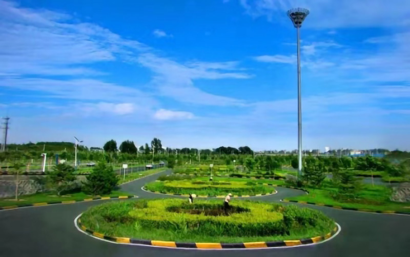 東方時尚駕校在哪兒練車？