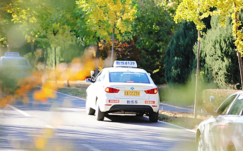 北京東方時尚駕校的服務優勢